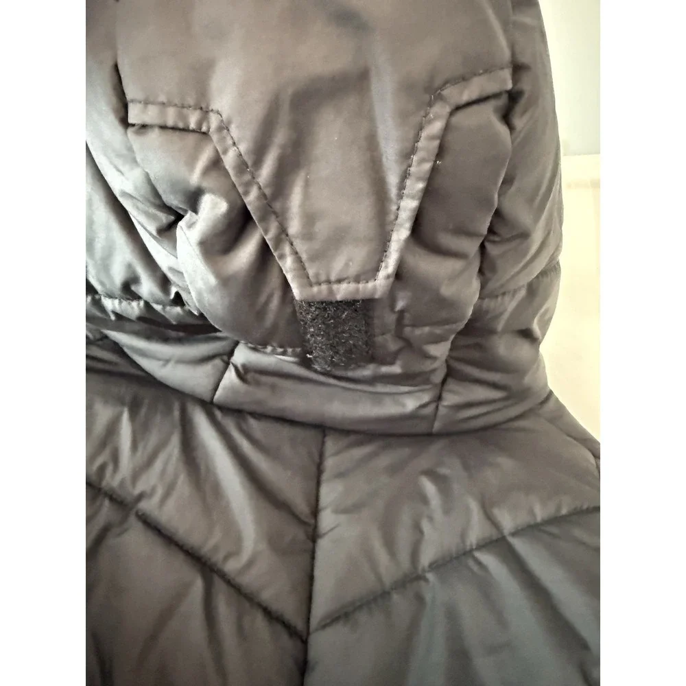 girls size small (7/8) Columbia Puffer jacket With Removable Hood With Faux Fur